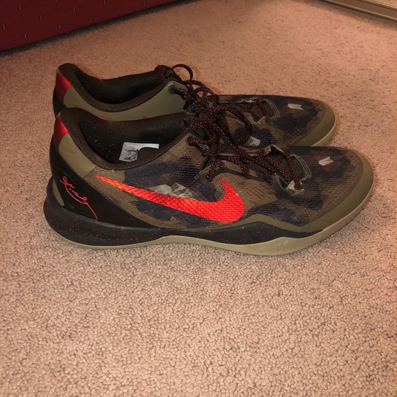 Kobe 8 Python army green basketball shoes